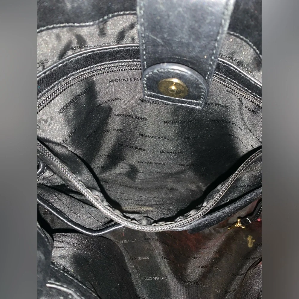 Michael Kors purse. - Picture 12 of 14